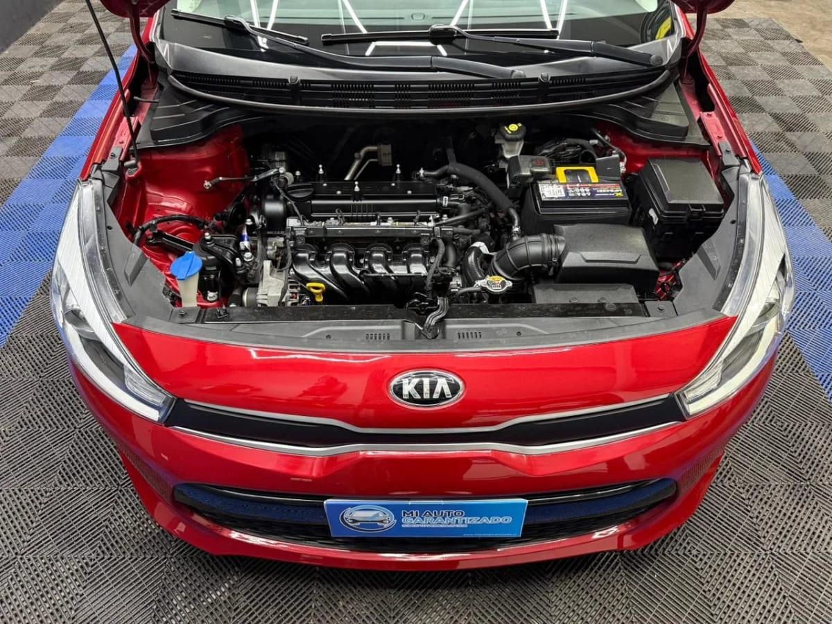 2019 KIA Rio 5 Rojo - Miniatura 10