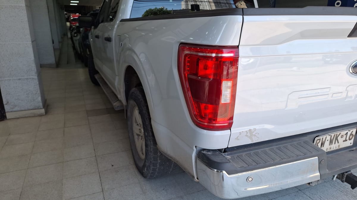 2022 Ford F150 XLT - Miniatura 7