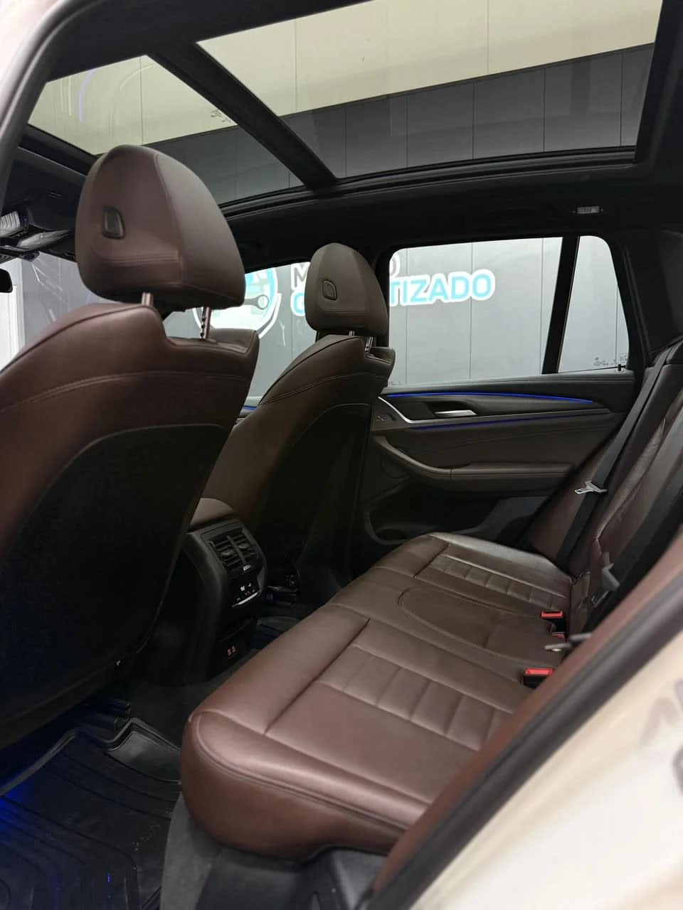 2024 BMW X3 M40i Blanco - Miniatura 8