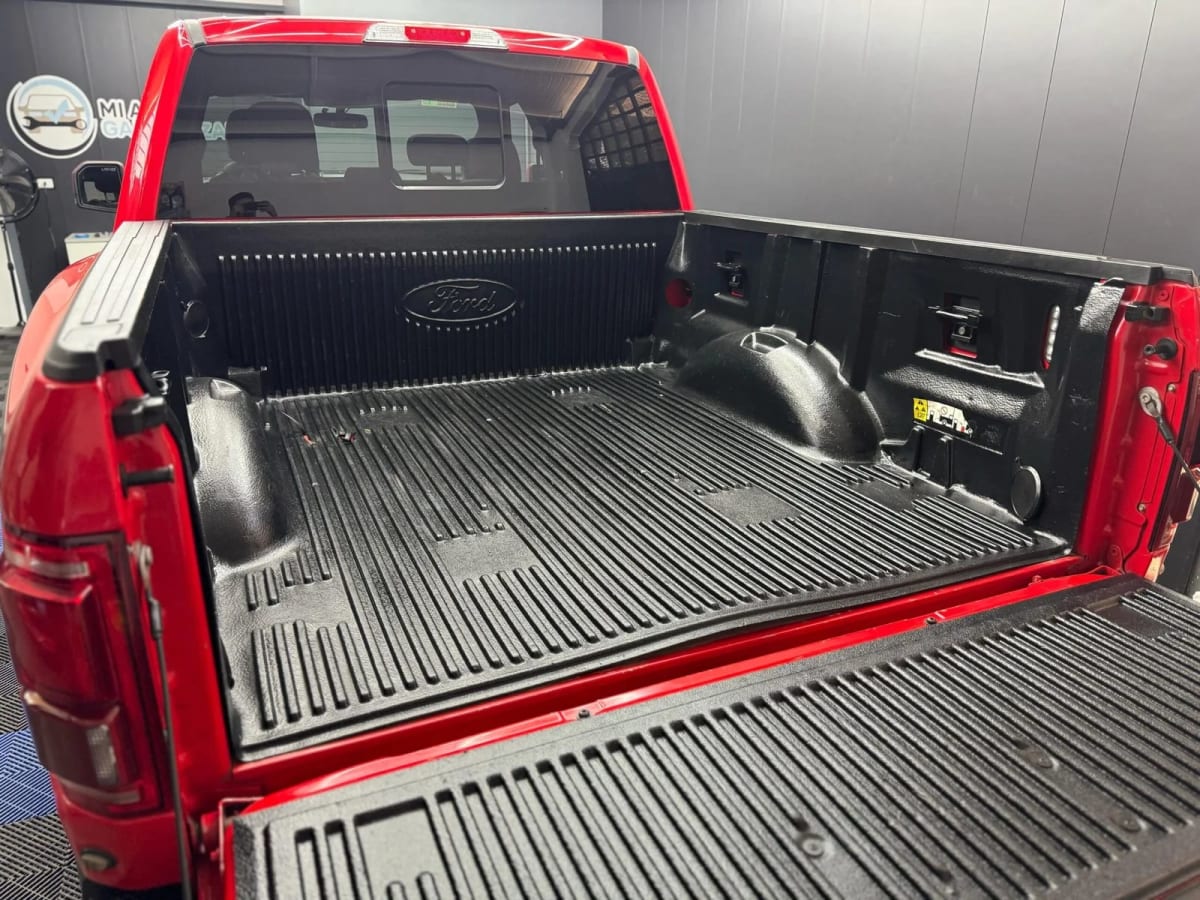 2020 Ford F150 Raptor Rojo - Miniatura 3
