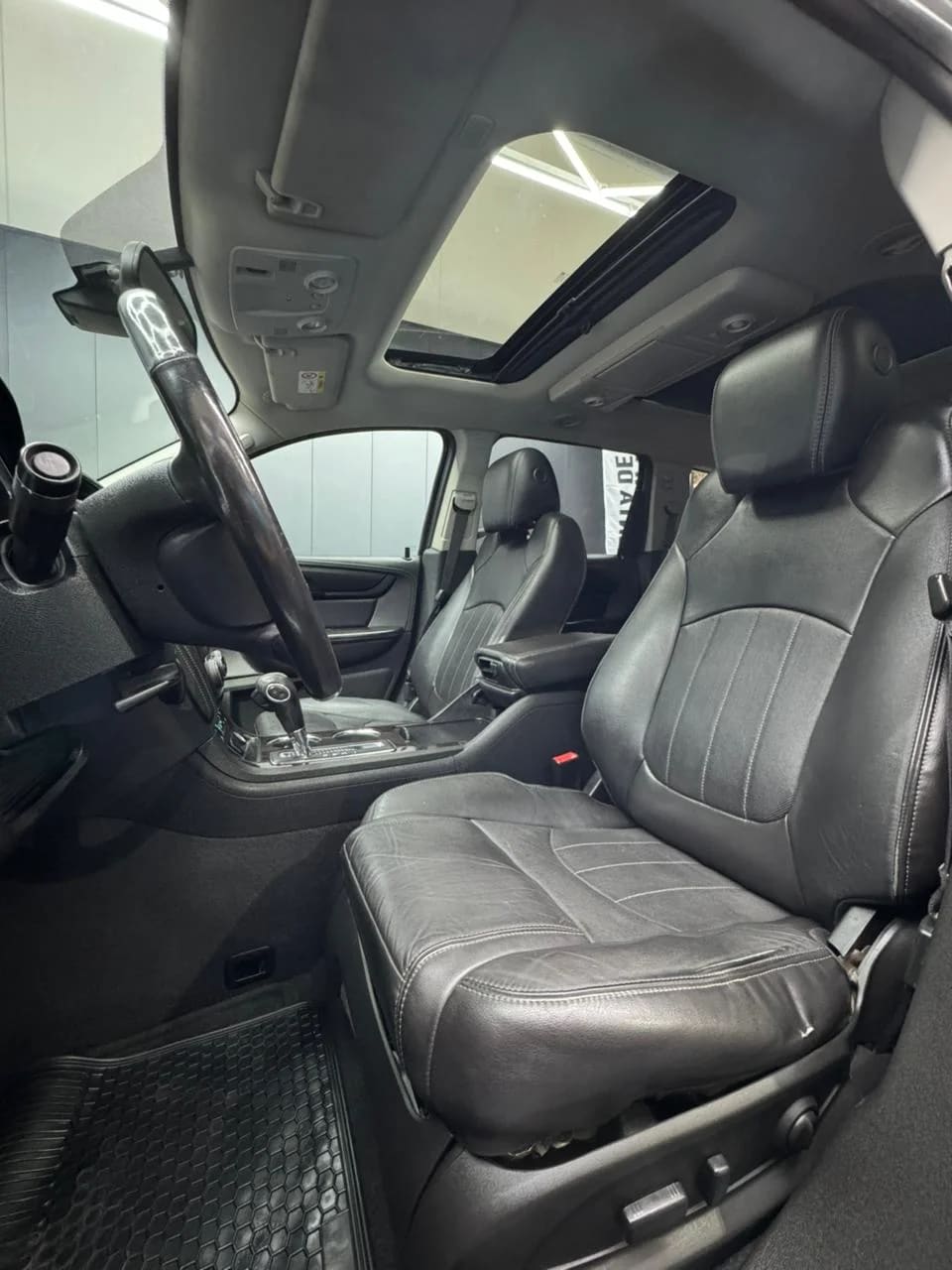 2017 Chevrolet Traverse 3.6 Plata - Miniatura 7