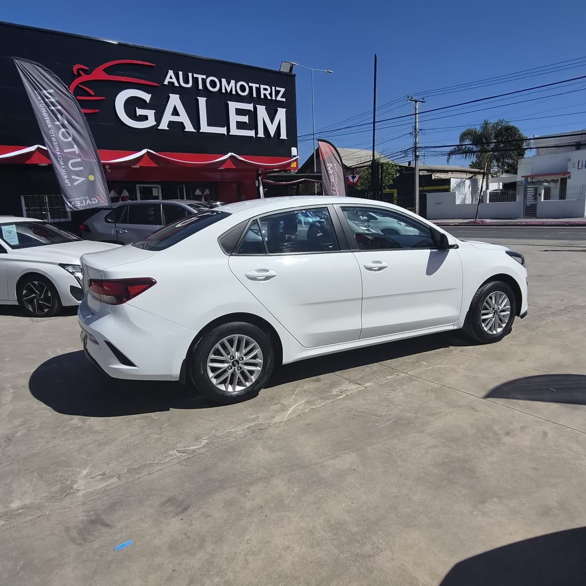 2021 KIA Rio 4 Blanco - Miniatura 9