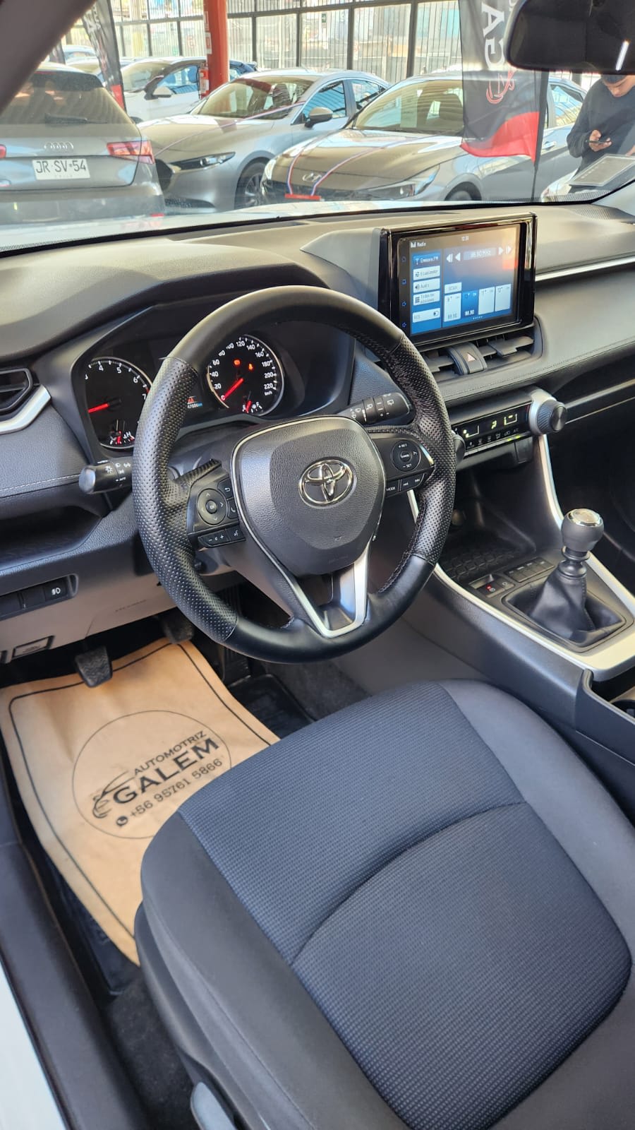 2023 Toyota Rav 4 Blanco - Miniatura 5