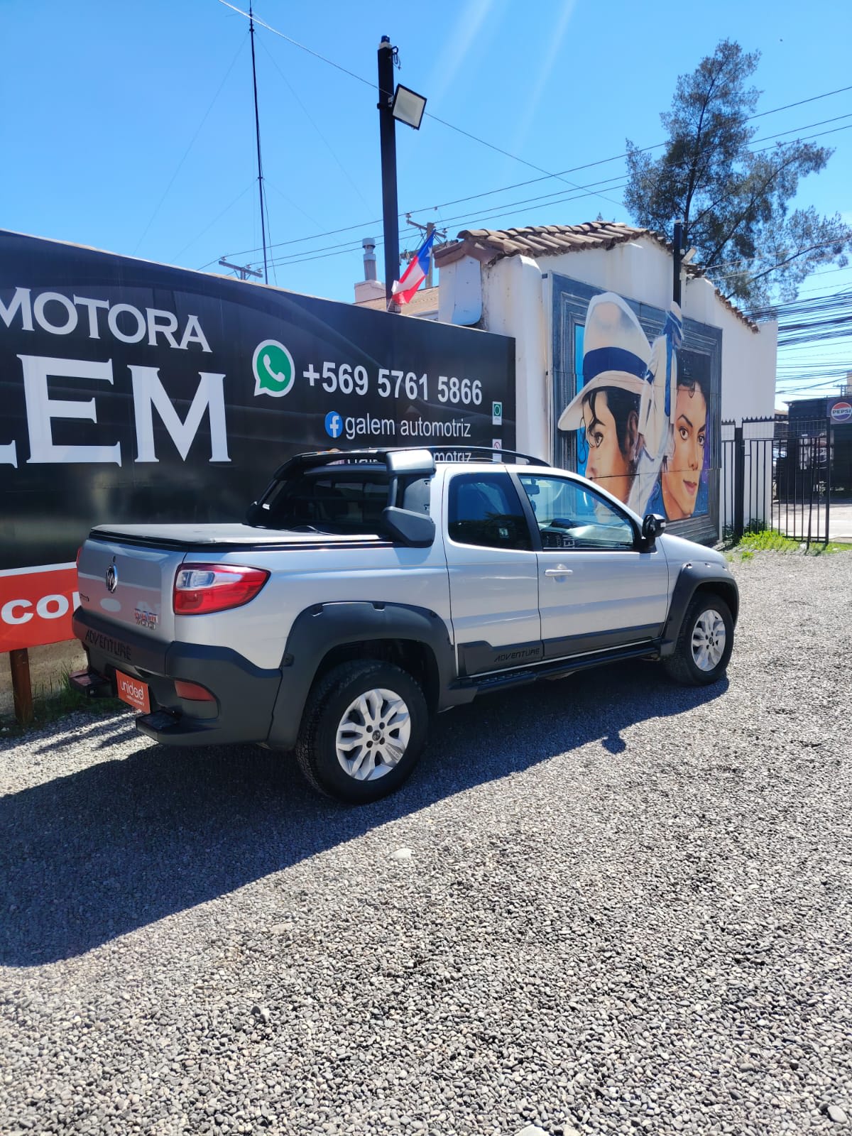 2021 RAM 700 Gris - Miniatura 6