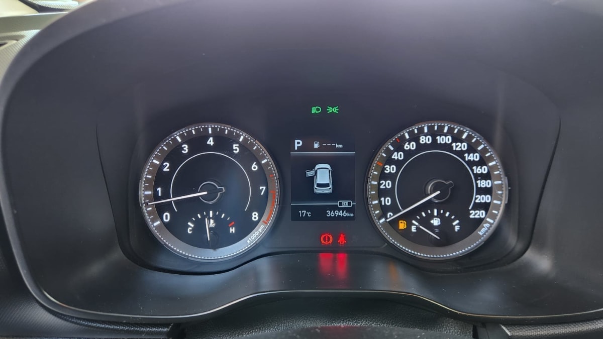 2023 Hyundai Venue Blanco - Miniatura 3