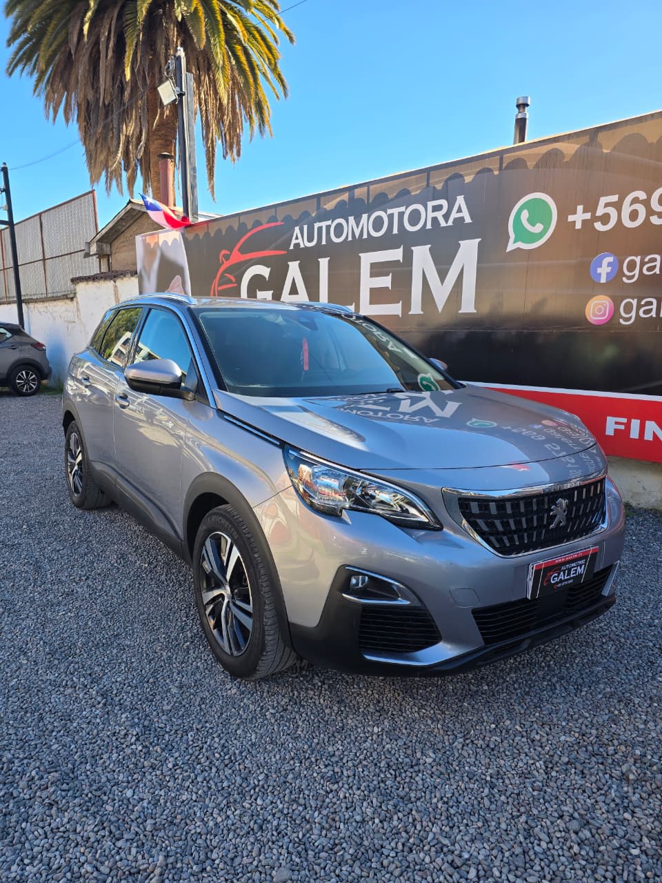 2021 Peugeot 3008 Gris - Miniatura 3