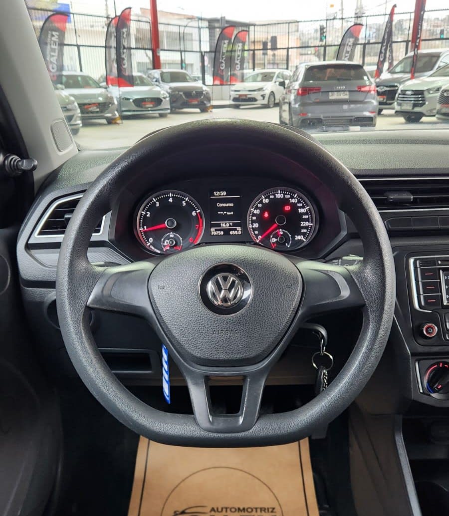 2017 Volkswagen Gol Blanco - Miniatura 3