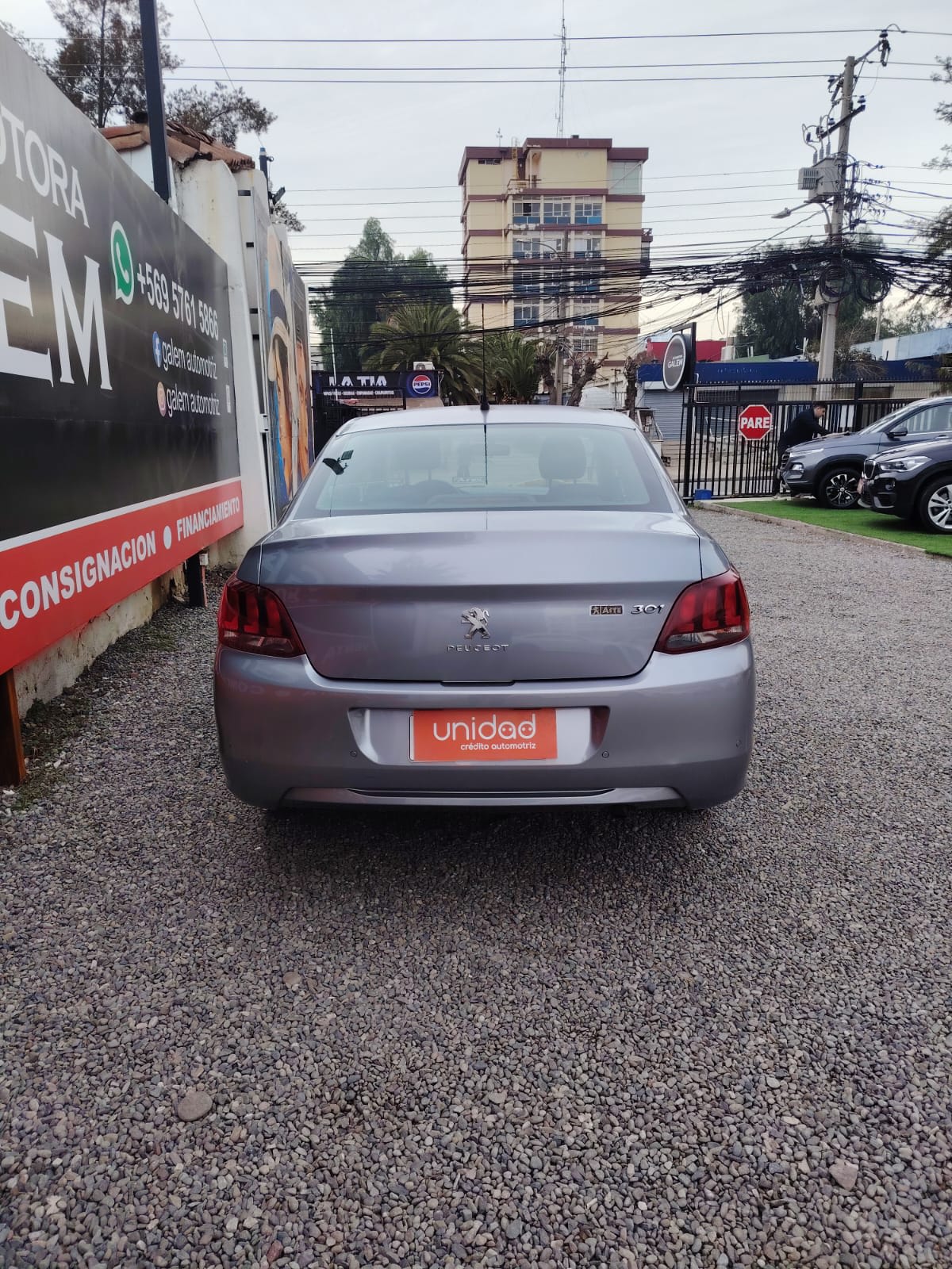 2018 Peugeot 301 Gris - Miniatura 6