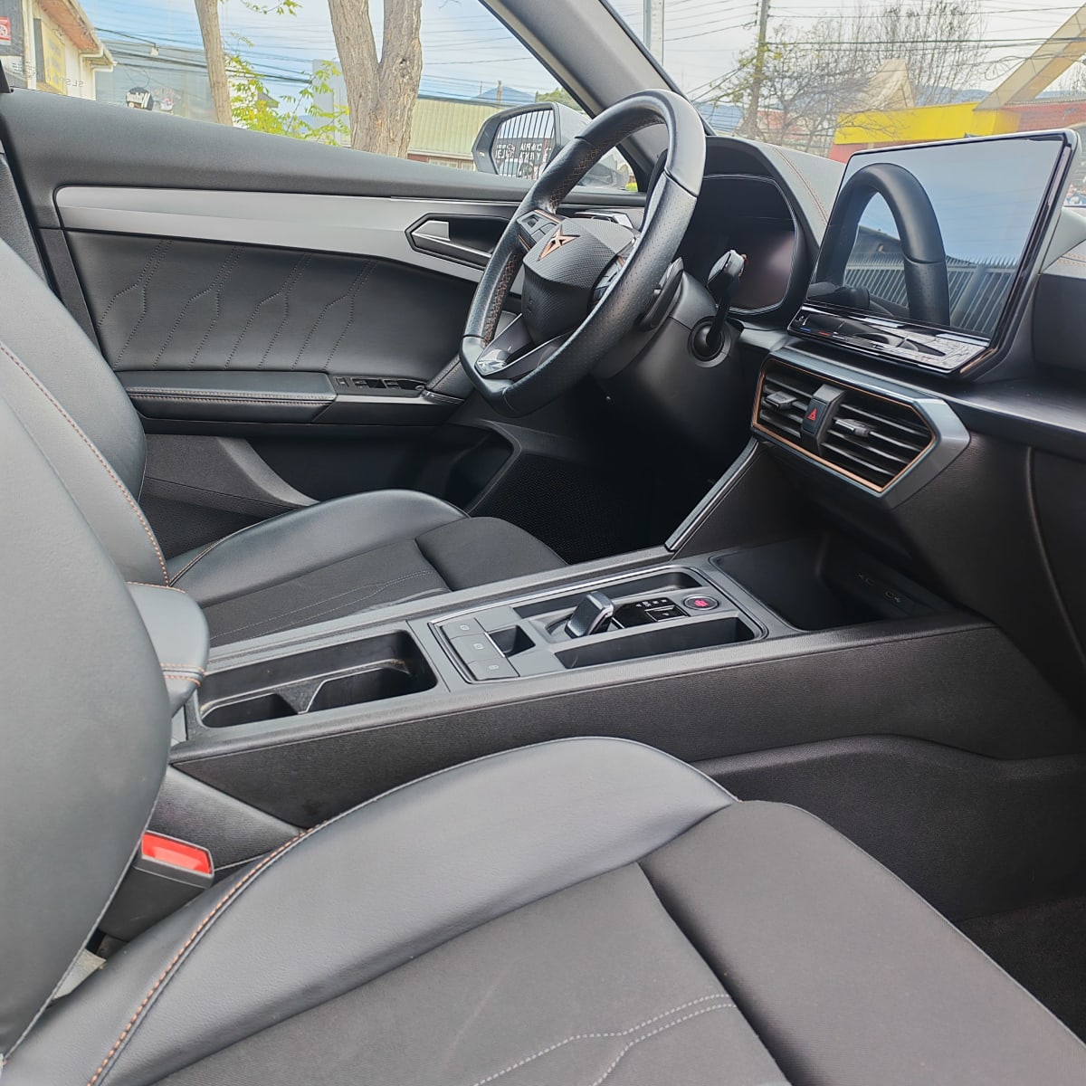 2023 CUPRA Formentor Gris - Miniatura 2