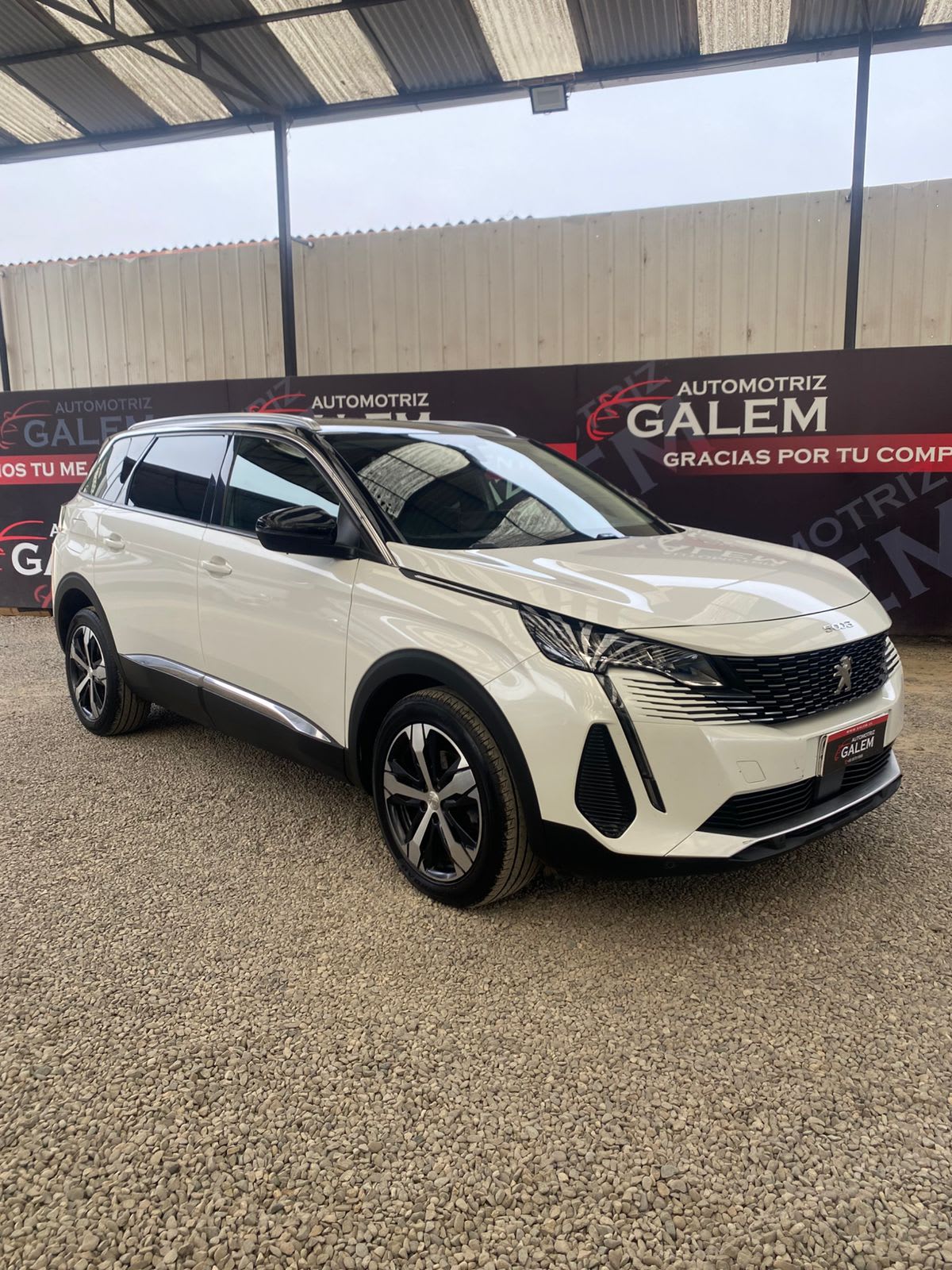 2022 Peugeot 5008 Blanco - Miniatura 2