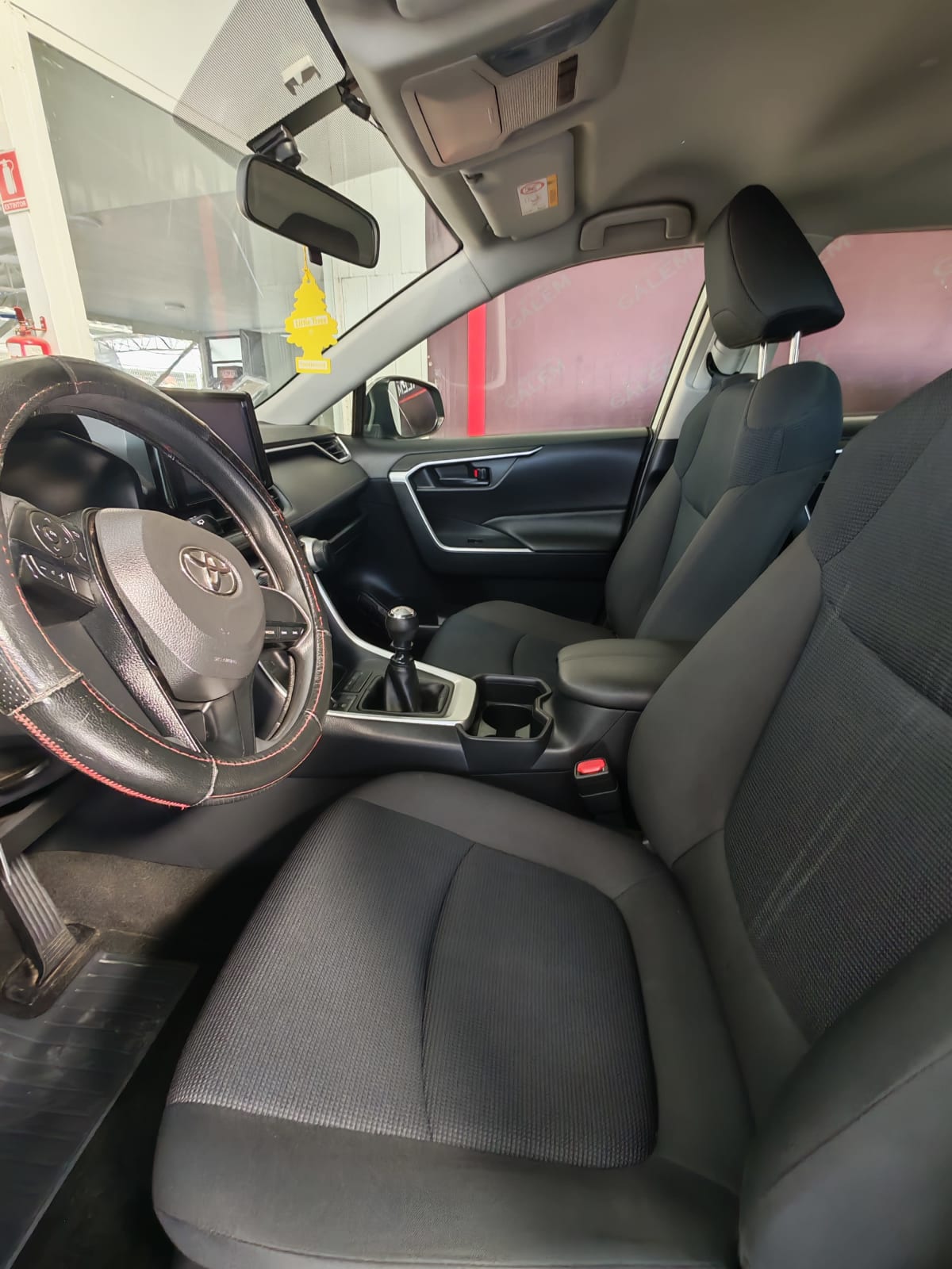 2022 Toyota Rav 4 Plata - Miniatura 2