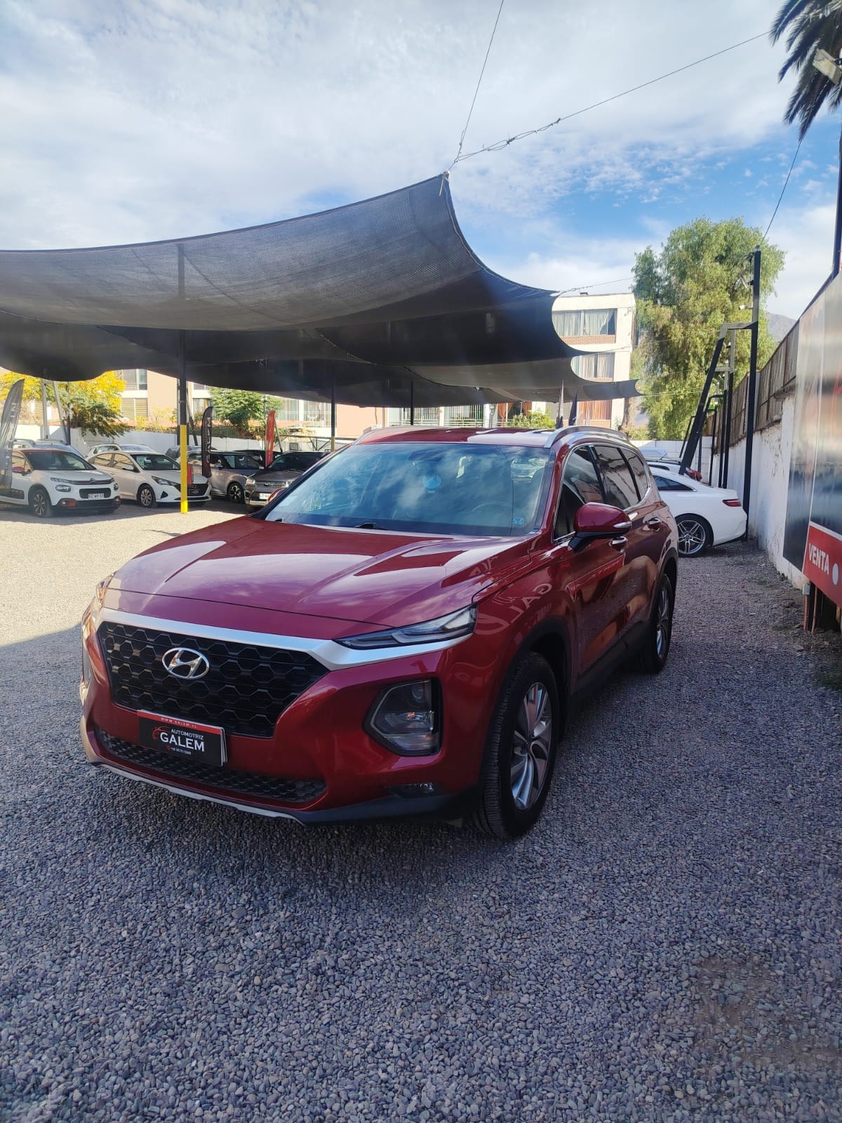 2020 Hyundai Santa Fe Rojo - Miniatura 3