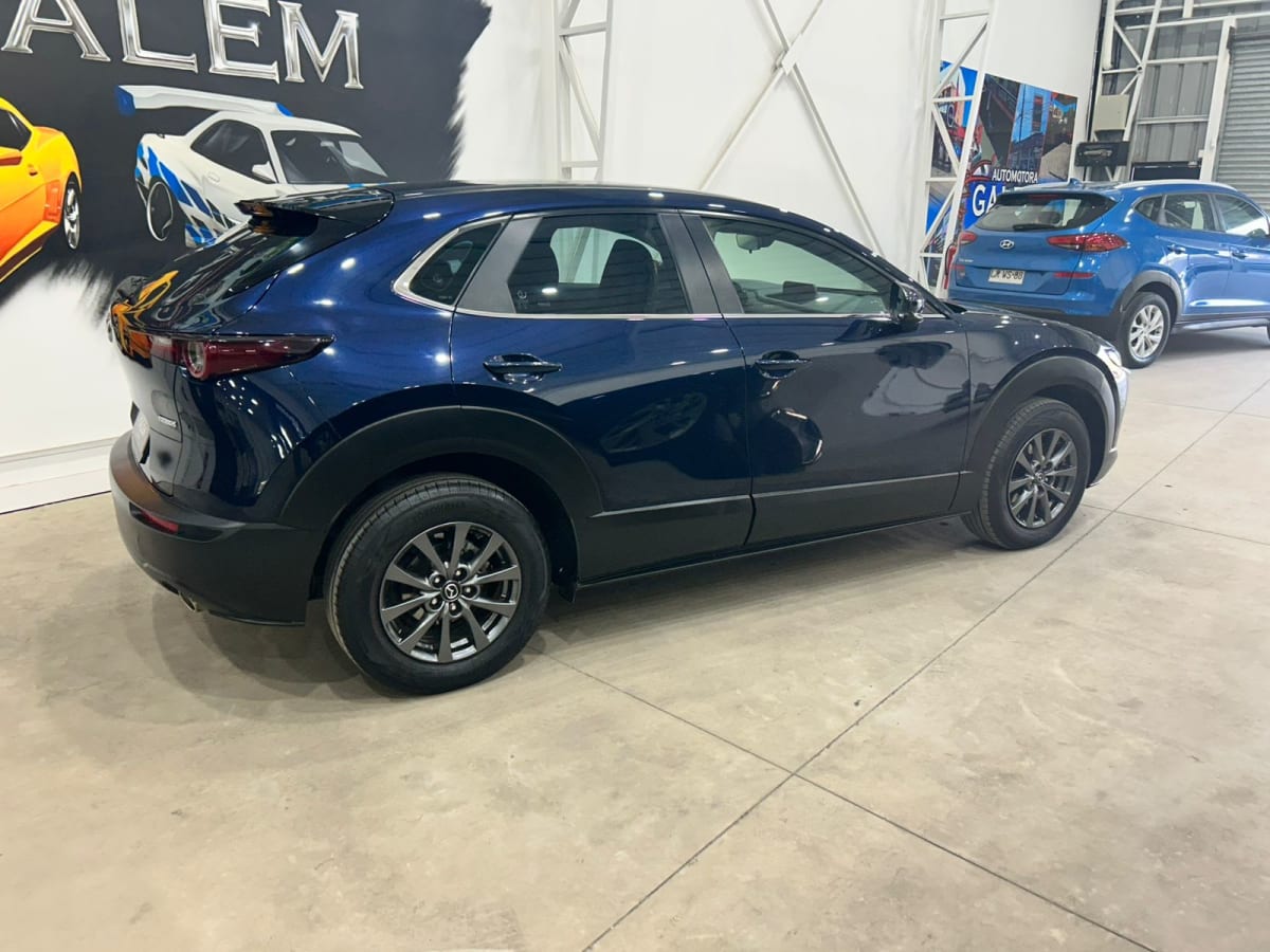 2021 Mazda CX 30 Azul - Miniatura 8