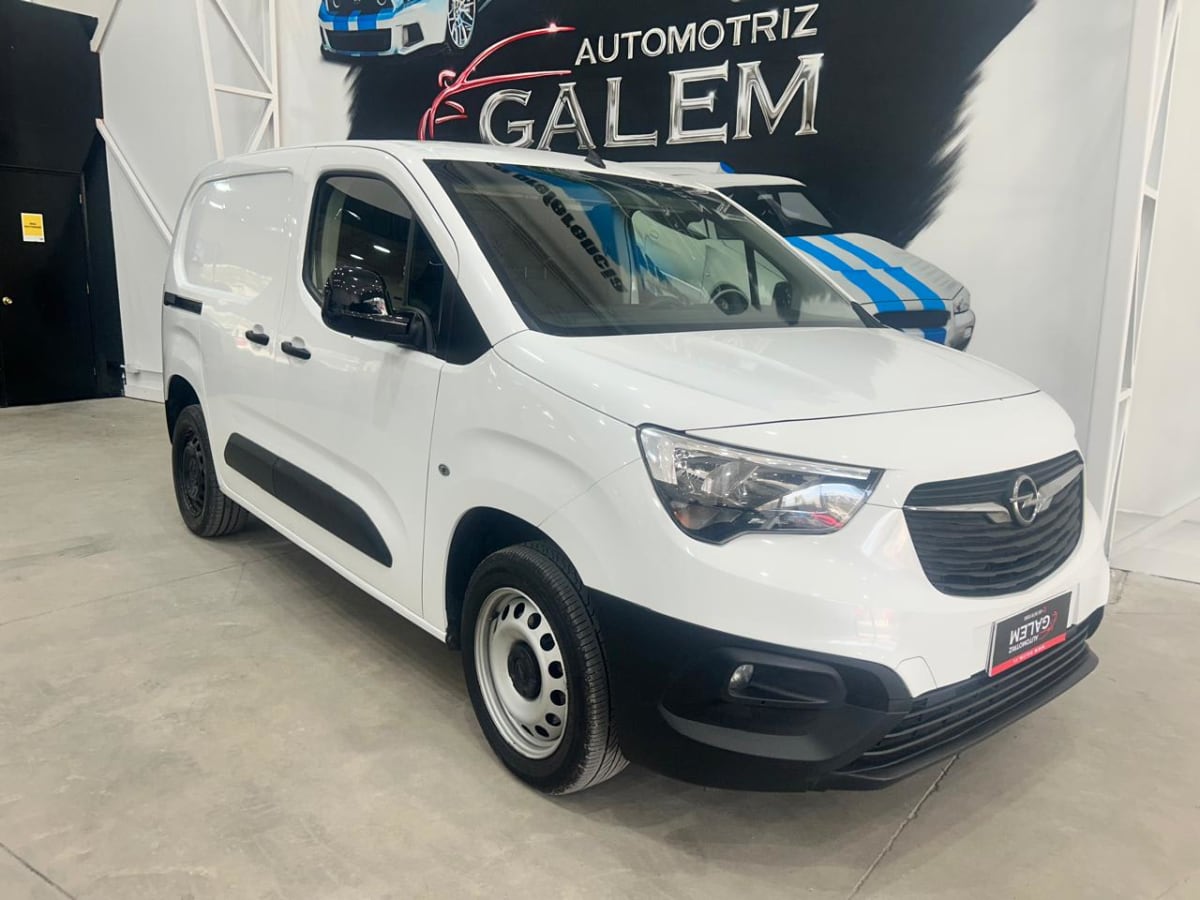 2022 Opel Combo Blanco - Miniatura 9