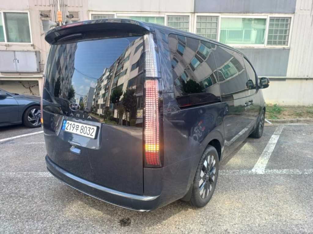 2023 Hyundai Staria Ref 419976 Electricity Gris - Miniatura 4