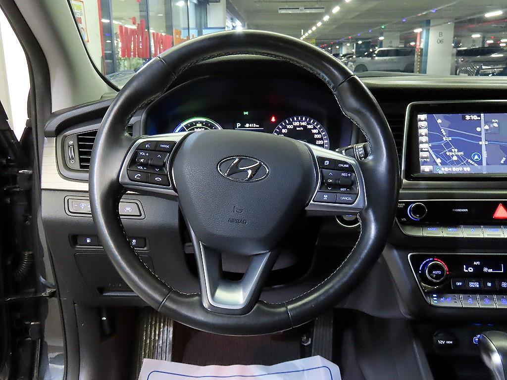 2018 Hyundai Sonata New Gris - Miniatura 8
