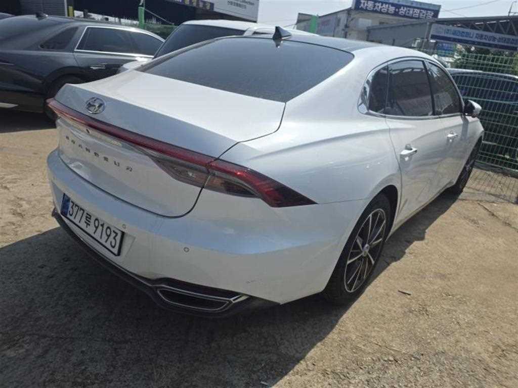 2023 Hyundai Grandeur IG Blanco - Miniatura 2