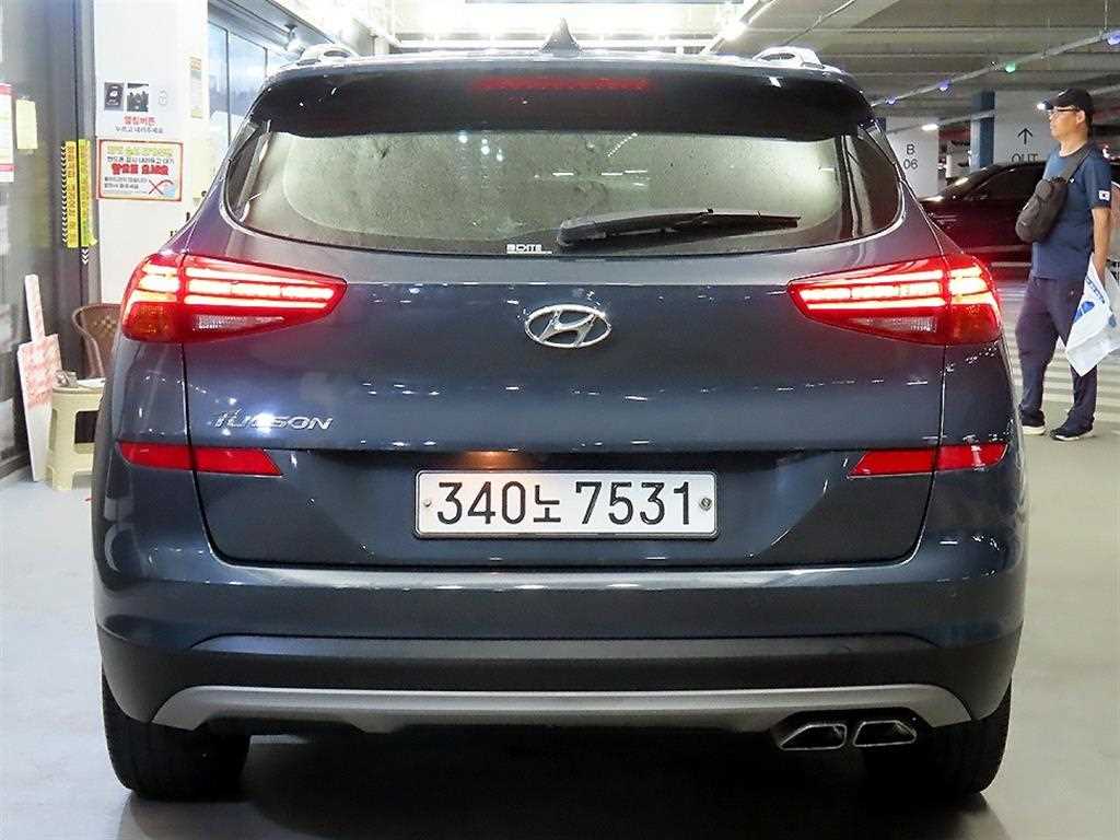 2020 Hyundai Tucson Diesel Gris - Miniatura 5