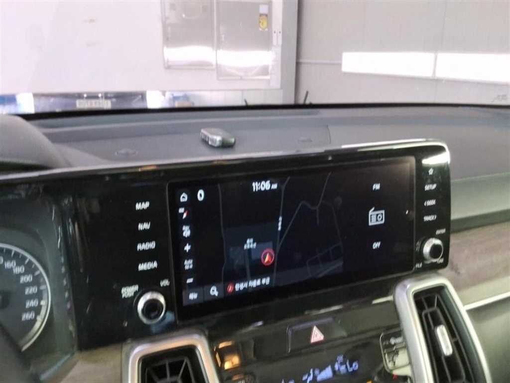 2021 Kia Sorento Generation Gris - Miniatura 8
