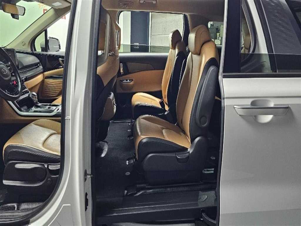 2021 Kia Carnival 4th Blanco - Miniatura 9