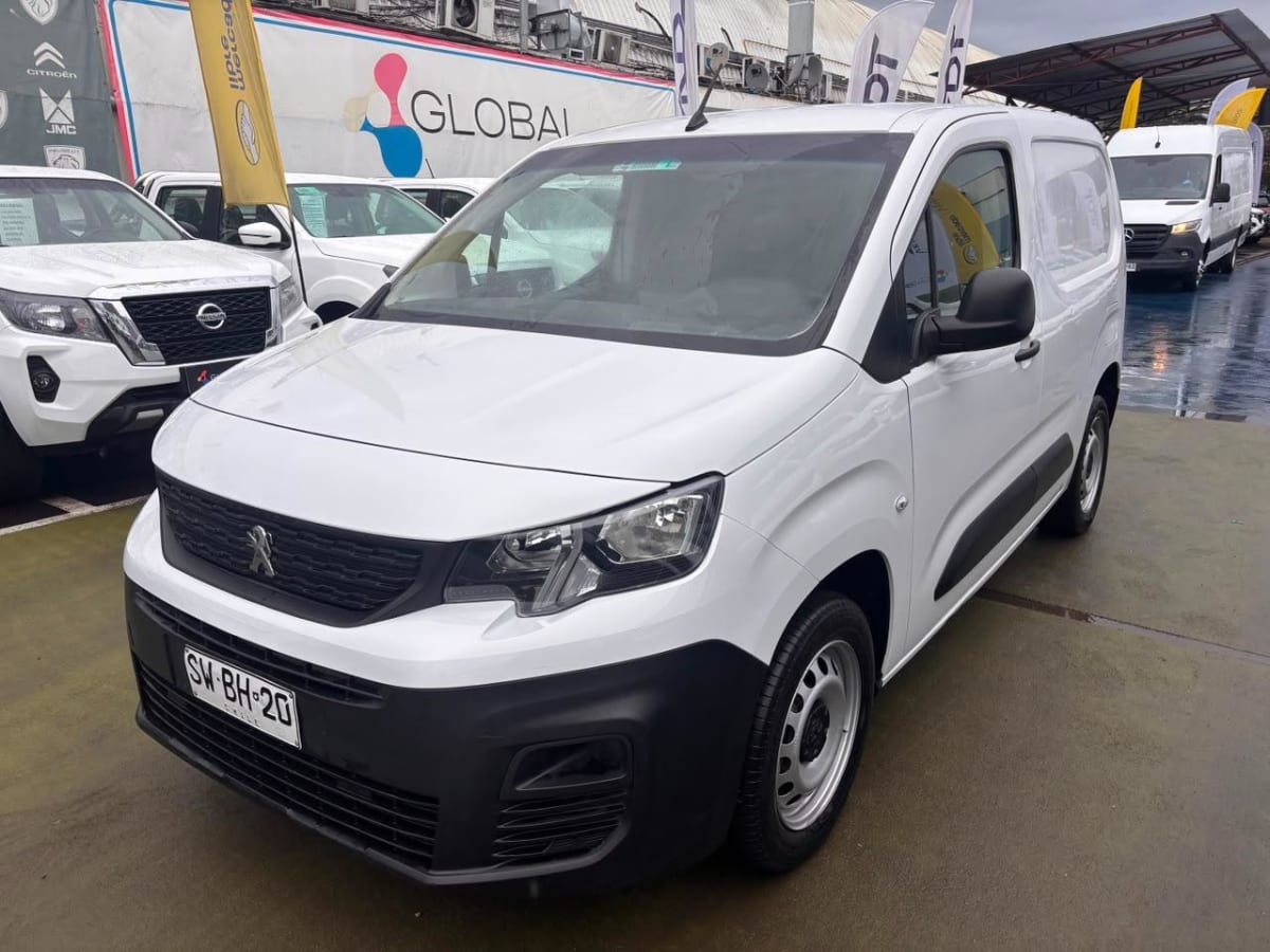 2023 Peugeot Partner Blanco - Miniatura 3