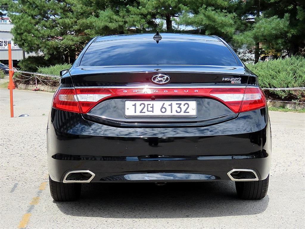 2016 Hyundai Grandeur Ref 420362 Diesel Negro - Miniatura 4