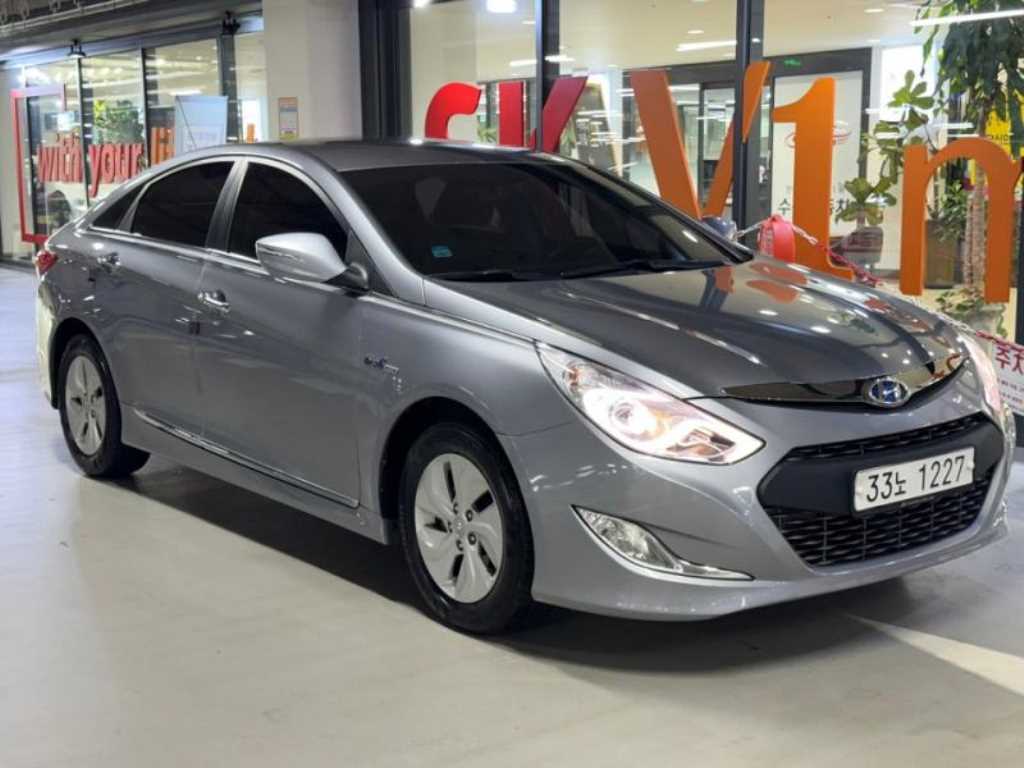 2015 Hyundai Sonata Hybrid - Miniatura 2