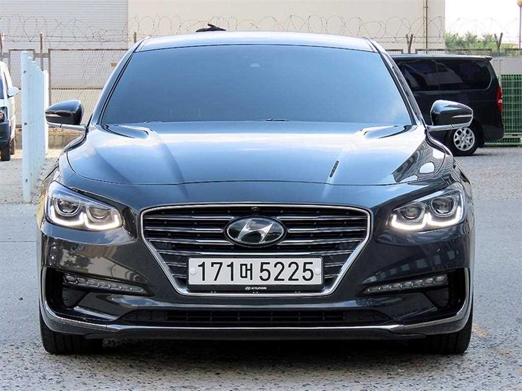 2017 Hyundai Grandeur IG - Imagen 1
