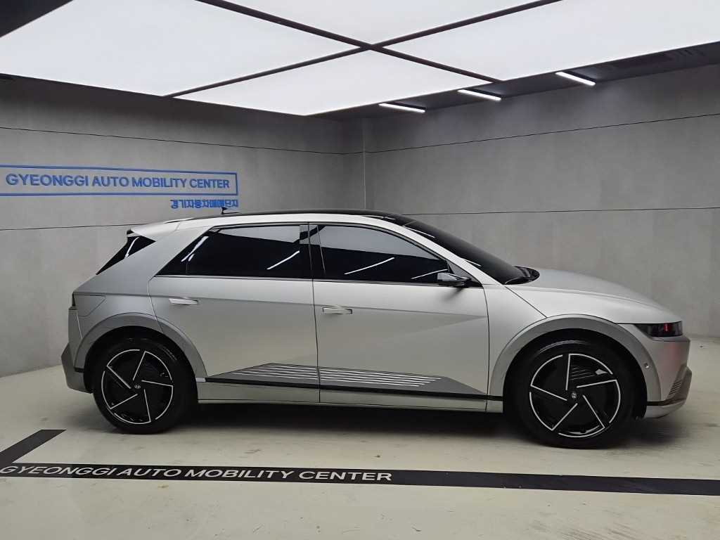 2025 Hyundai Ioniq 5 Ref 420347 Gasoline Dorado - Miniatura 2