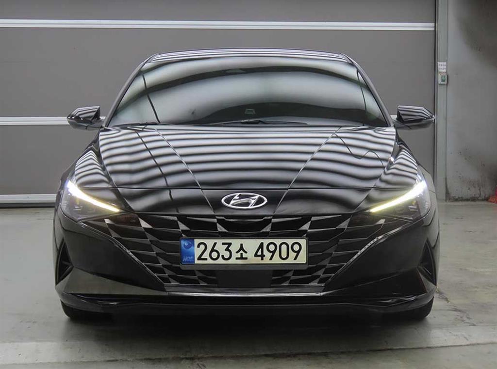 2021 Hyundai Avante (CN7) Negro - Miniatura 2