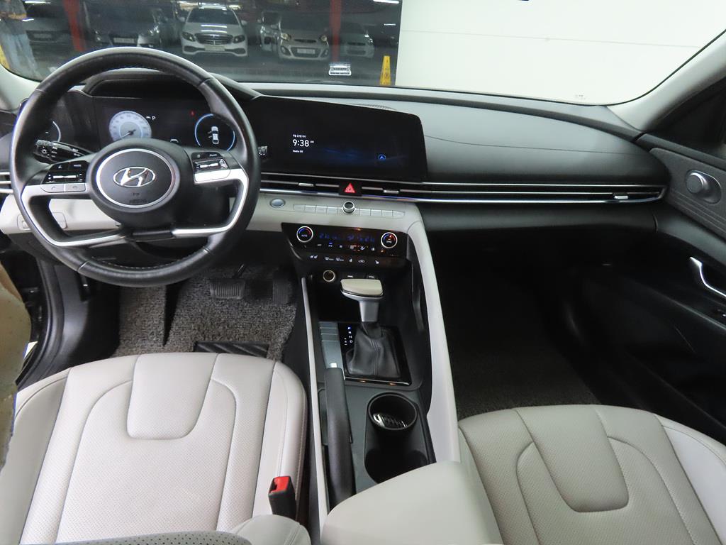 2021 Hyundai Avante (CN7) Negro - Miniatura 7