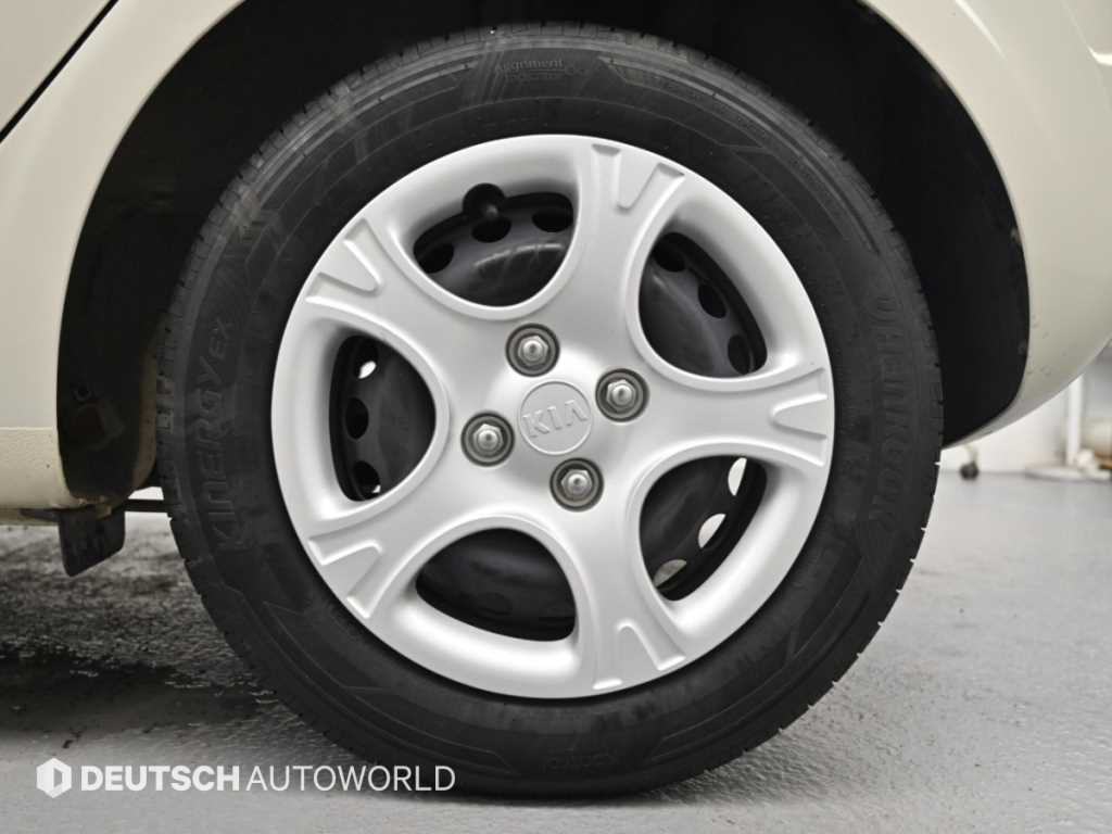 2017 KIA Morning Ref 420351 Gasoline Blanco - Miniatura 5