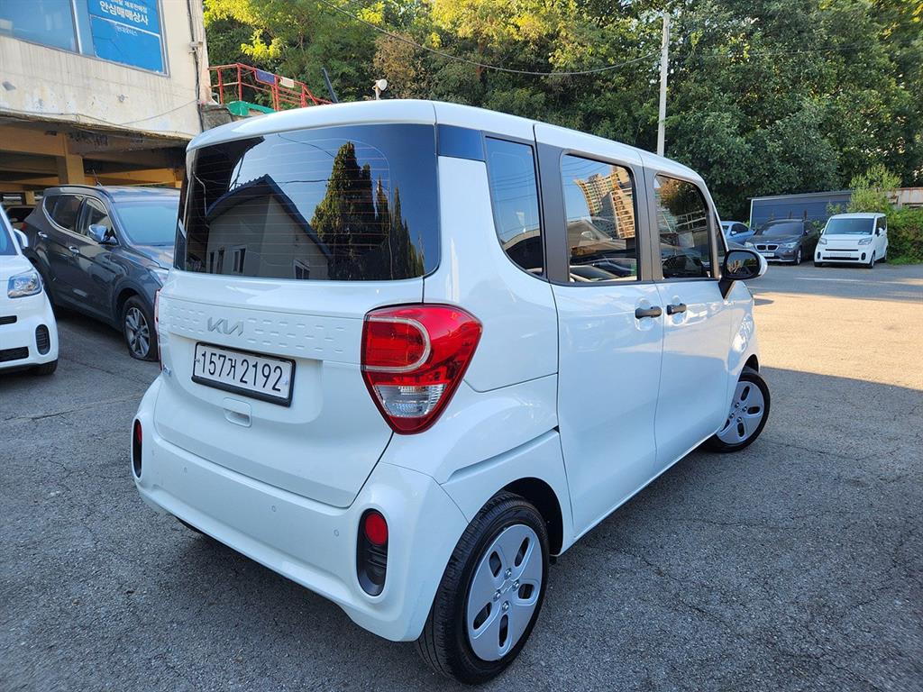 2022 Kia Ray 2 Blanco - Miniatura 4