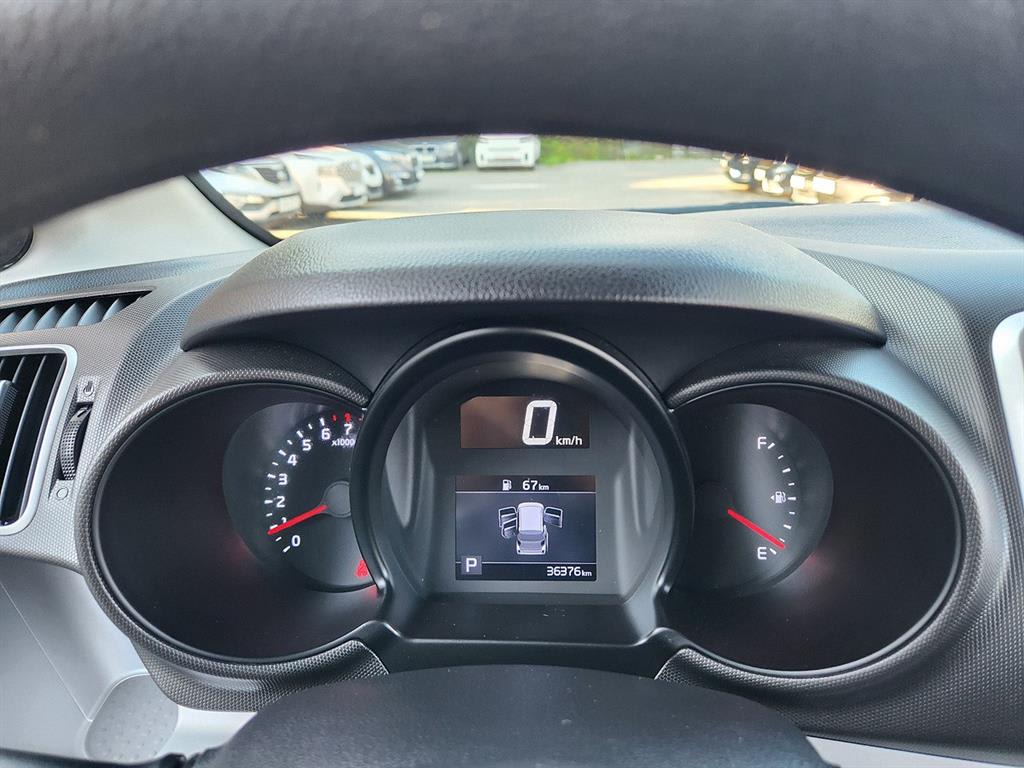2022 Kia Ray 2 Blanco - Miniatura 5