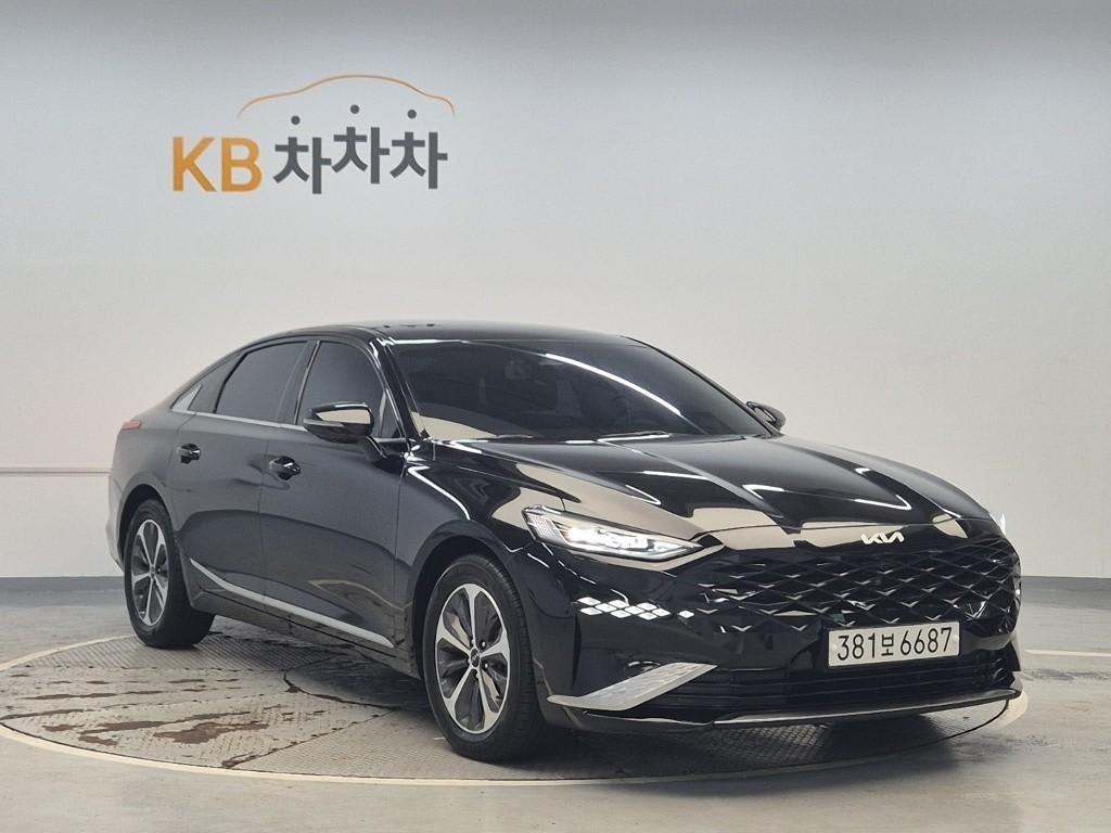 2022 Kia K8 Hybrid Negro - Miniatura 4