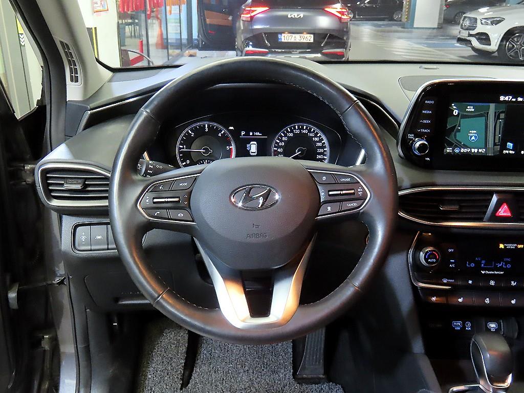 2019 Hyundai Santa Fe TM Gris - Miniatura 8