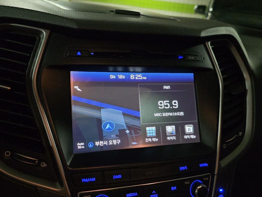 2016 Hyundai Santa Fe The Blanco - Miniatura 7