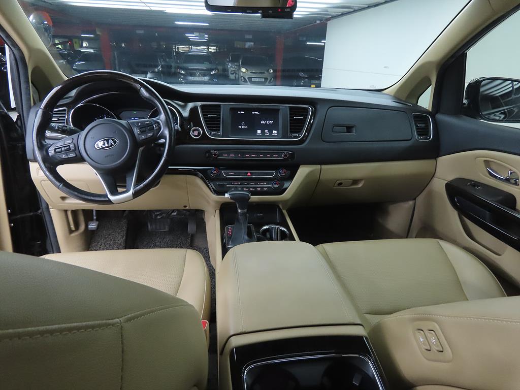 2019 Kia Carnival Diesel Negro - Miniatura 7