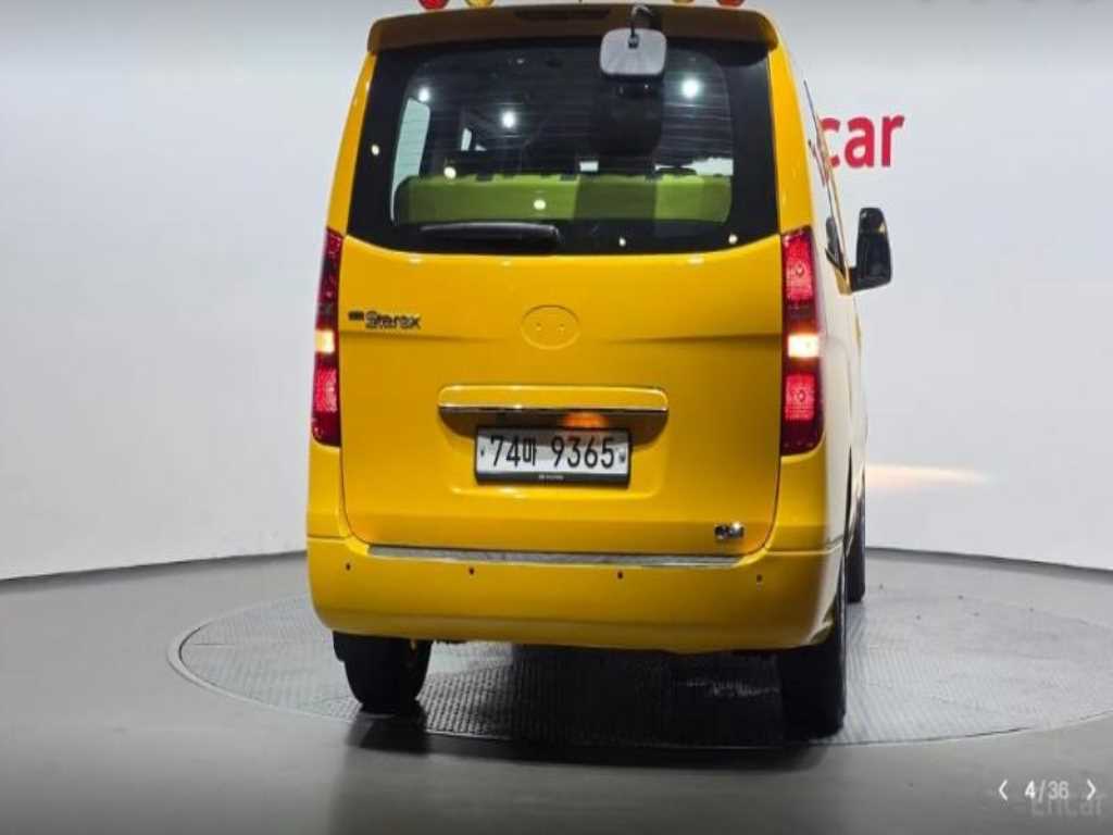 2019 Hyundai Starex Ref 420203 Gasoline - Miniatura 4