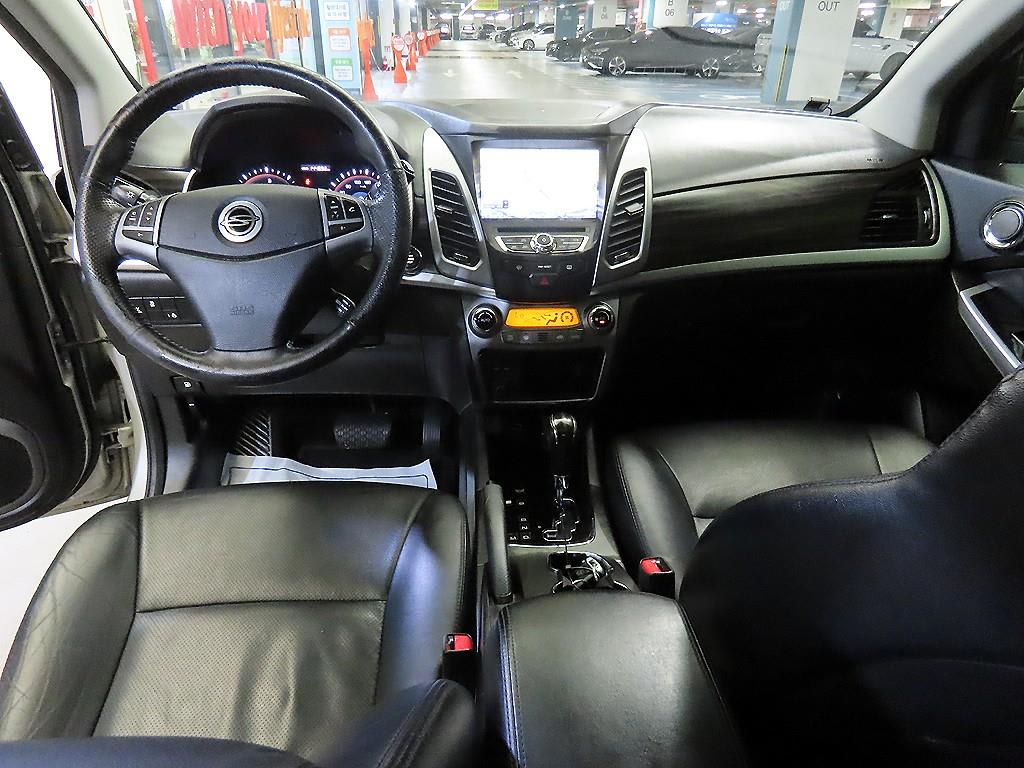 2014 SsangYong Korando C Gris - Miniatura 10
