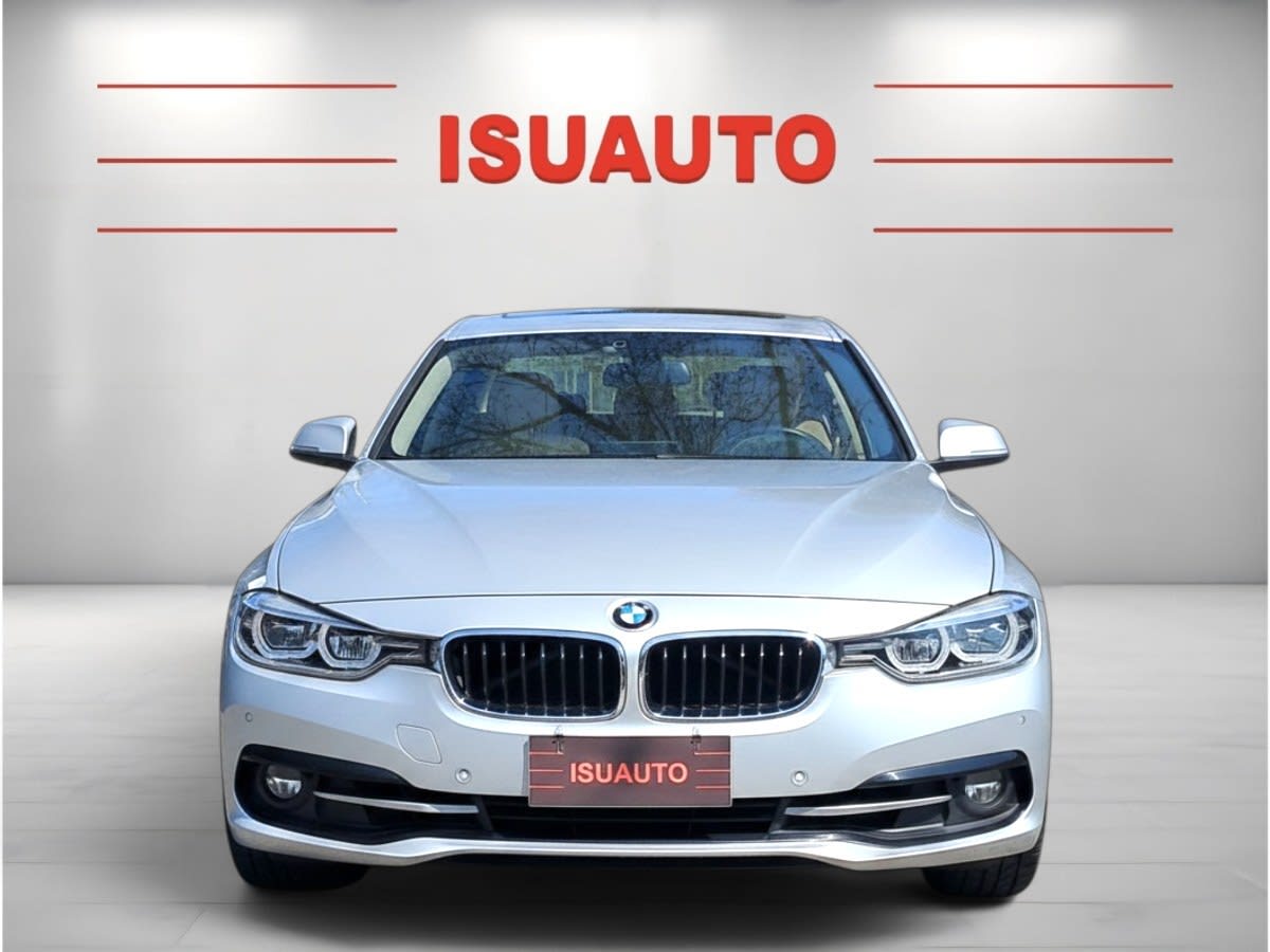 2018 BMW 320I SPORT Plata - Miniatura 2