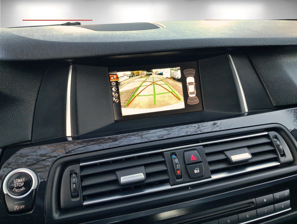 2015 BMW 520 I Gris - Miniatura 10
