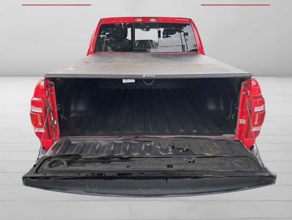 2017 Dodge RAM 1500 4X4 Rojo - Miniatura 8