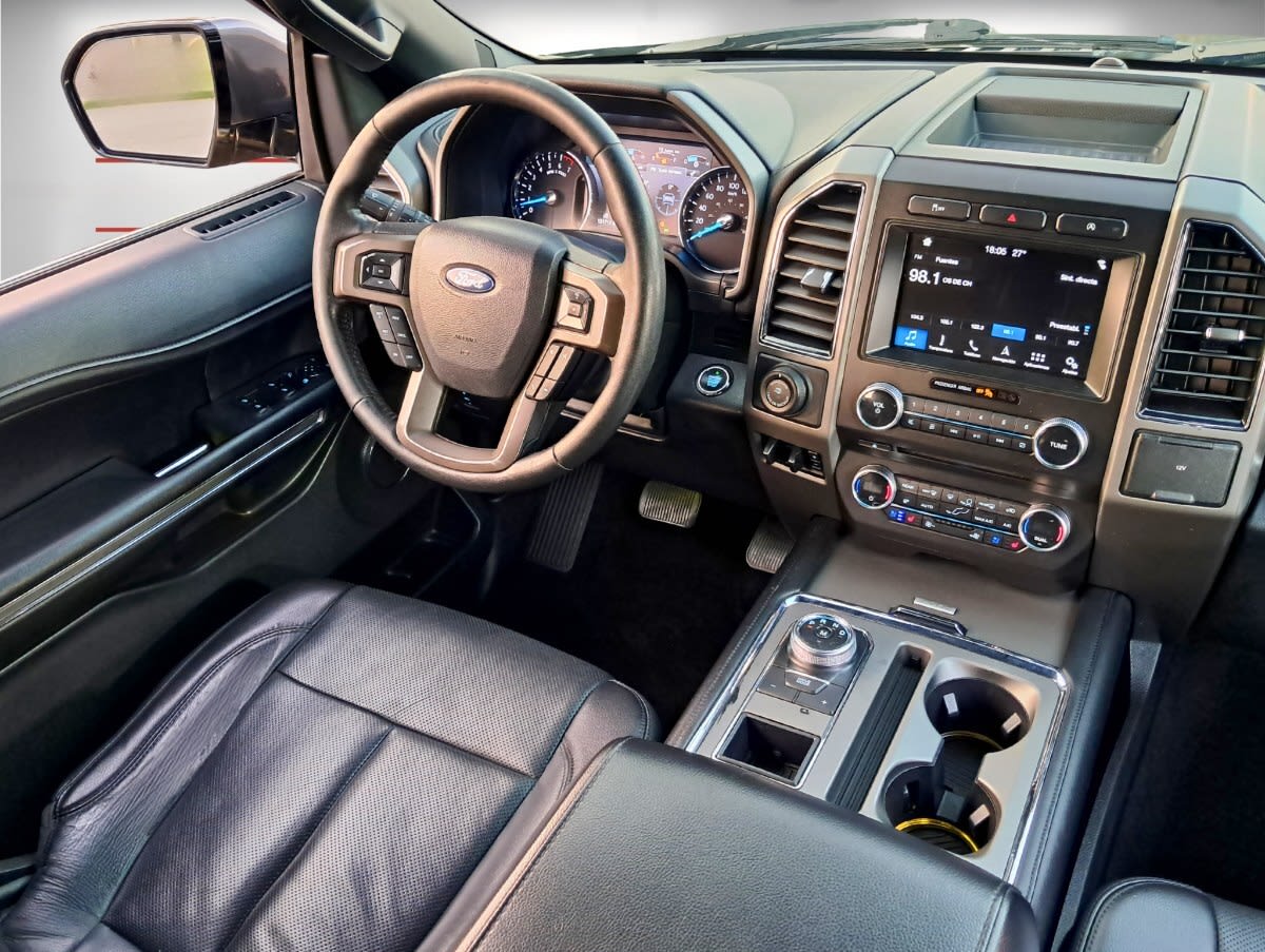 2019 Ford EXPEDITION XLT Gris - Miniatura 5