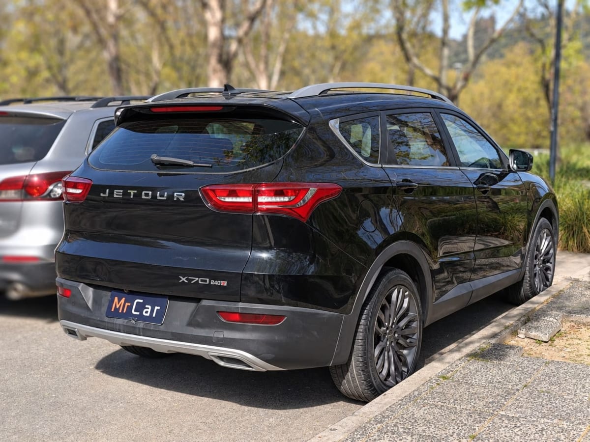 2024 Jetour X70 Negro - Miniatura 3