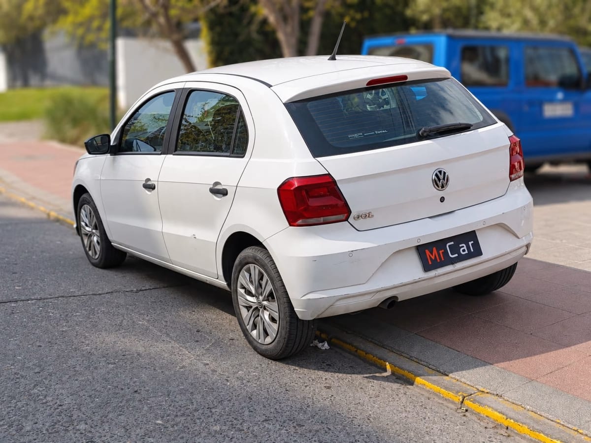 2021 Volkswagen Gol Blanco - Miniatura 4