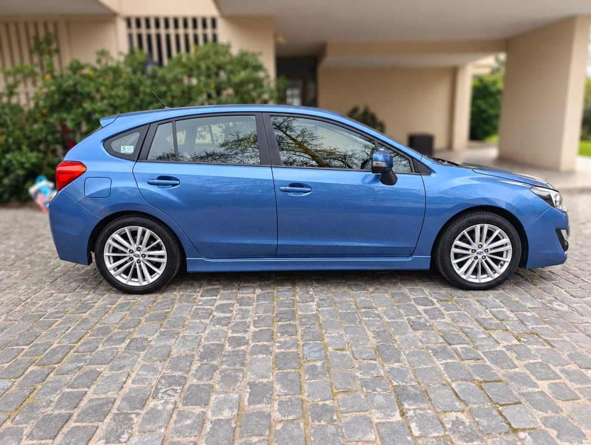 2016 Subaru Impreza AWD Azul - Miniatura 3