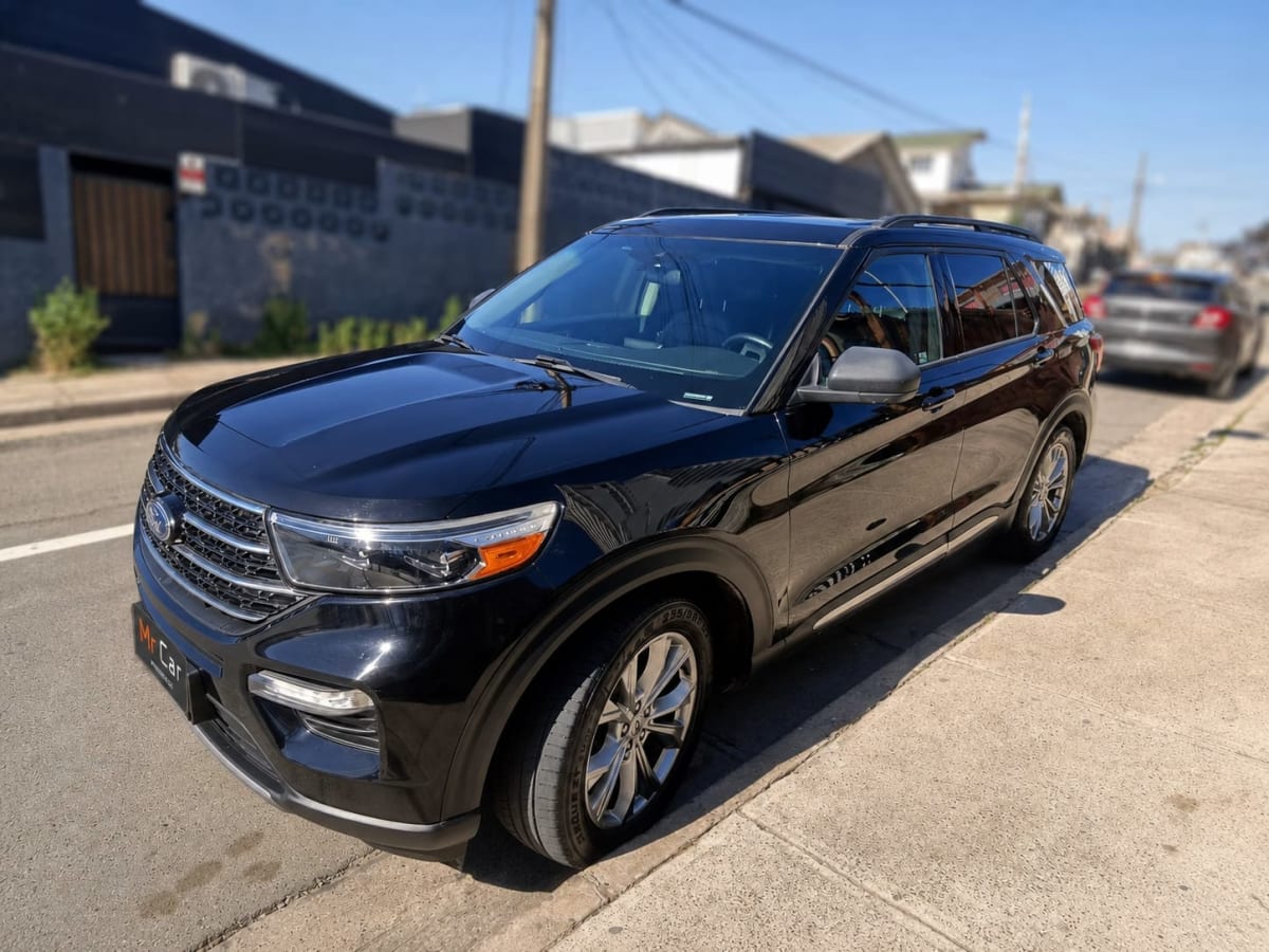 2021 Ford Explorer Negro - Miniatura 9