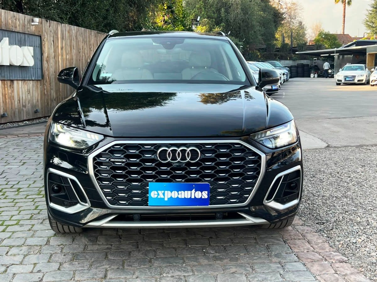 2024 Audi Q5 SPORTBACK Negro - Miniatura 2