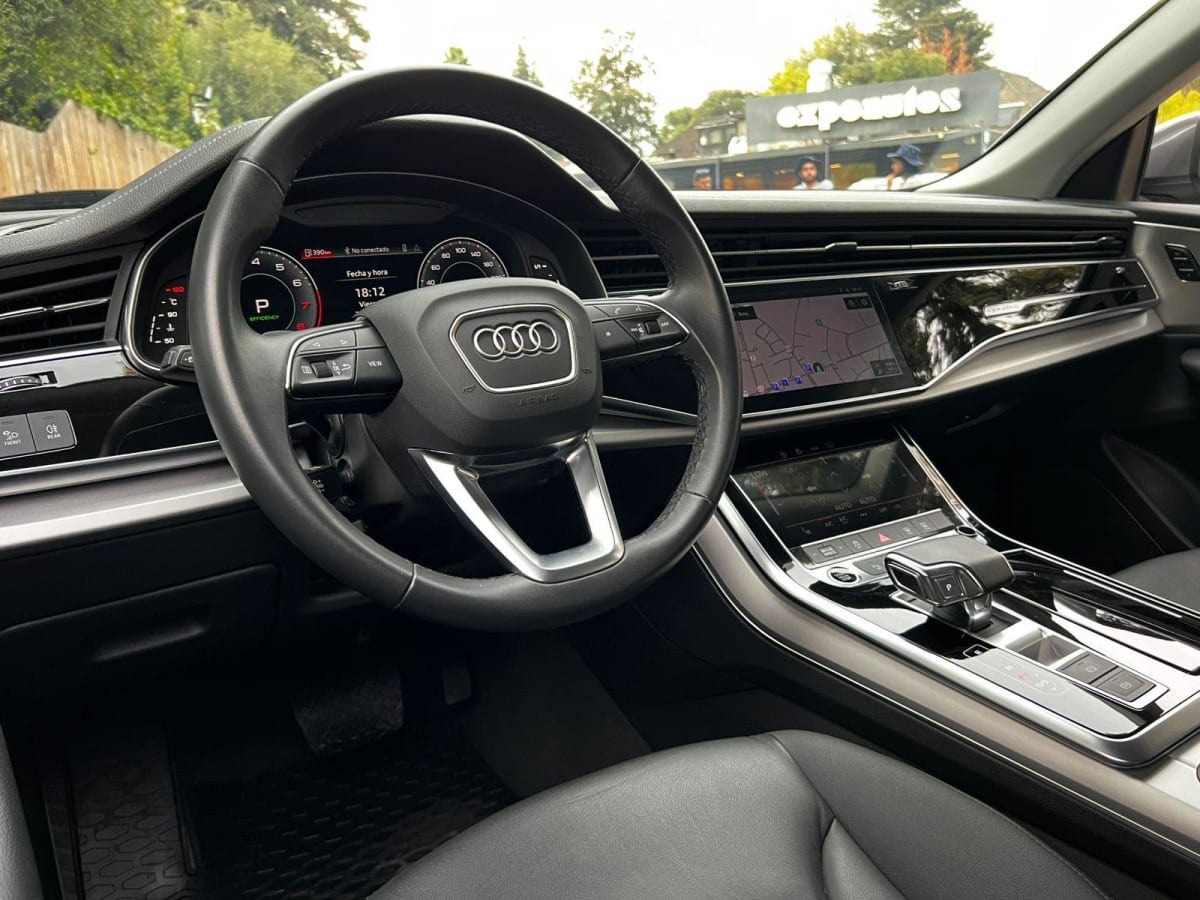 2024 AUDI Q8 55 Gris - Miniatura 10